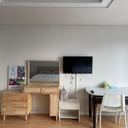 Hongdae Residence 3 - 1Min From Hongik Uni Station Exit #1 Seul Esterno foto