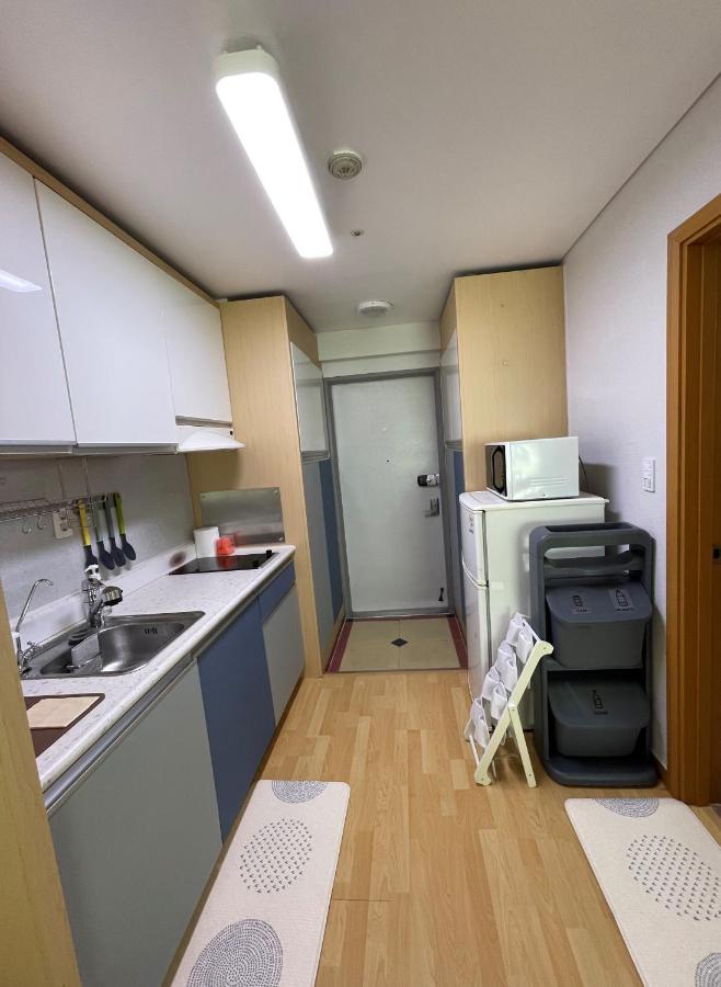 Hongdae Residence 3 - 1Min From Hongik Uni Station Exit #1 Seul Esterno foto